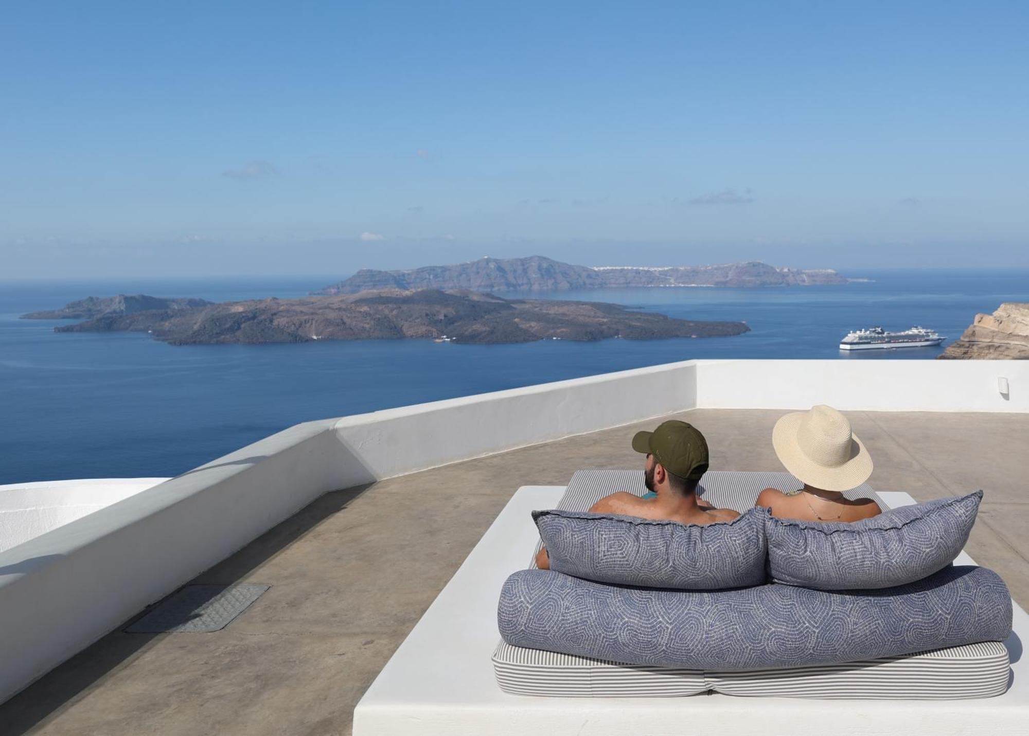 Amity Suites - Adults Only Fira  Exterior foto